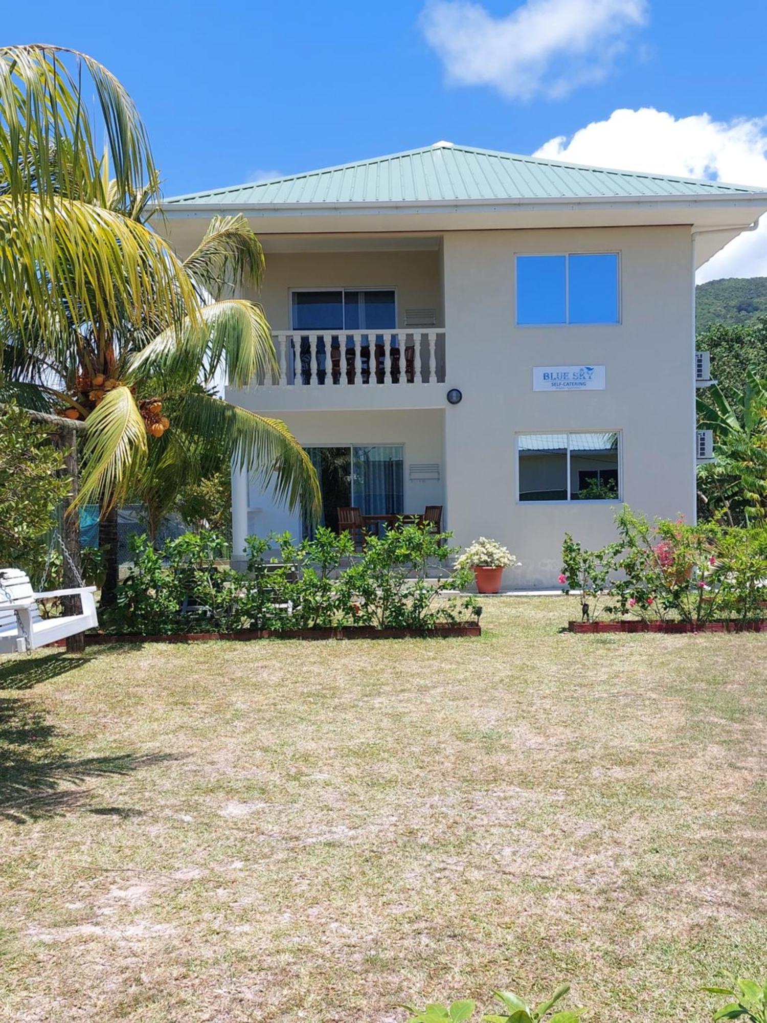 Blue Sky Self Catering Apartment Grand Anse  Exterior photo